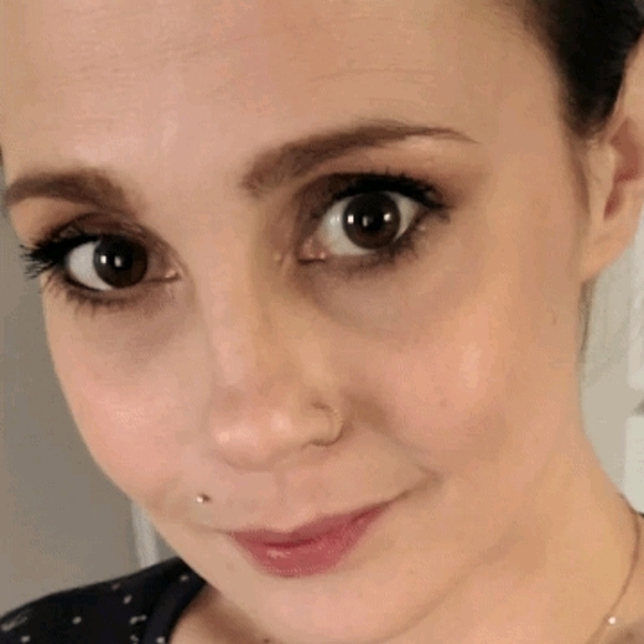 Meet your Posher, Nikki - Picture 1 of 1